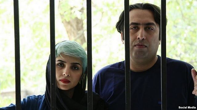 اعتراض بیش از هفتصد شاعر و هنرمند به صدور حکم زندان برای موسوی و اختصاری