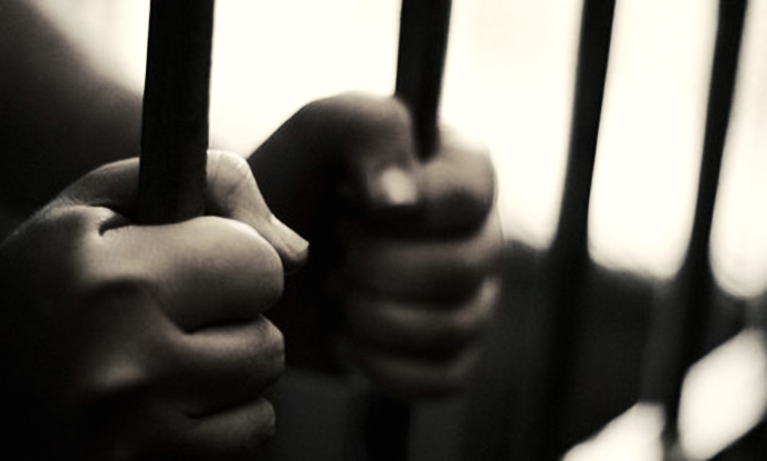 انتقال زندانی سیاسی به انفرادی در پی شکایت از مسئولین زندان