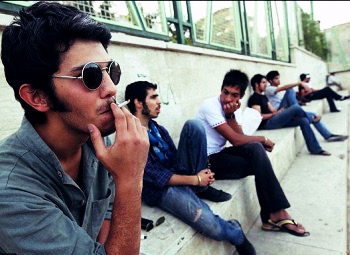 مشکل بیکاری بر اثر تعطیلی بیش از ۸۰ درصد کارخانجات در کرمانشاه