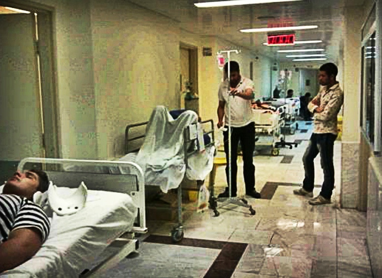 بستری شدن بیماران بروجردی در راهروی بیمارستان