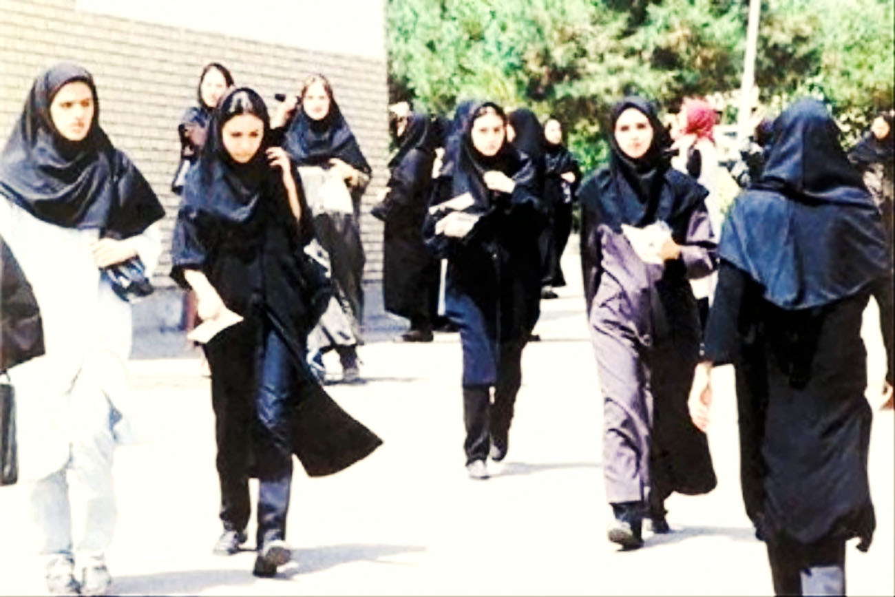 ابلاغ طرح عفاف و حجاب از سوی وزارت علوم به دانشگاه‌ها/ حق پلیس برای تعیین پوشش مردم