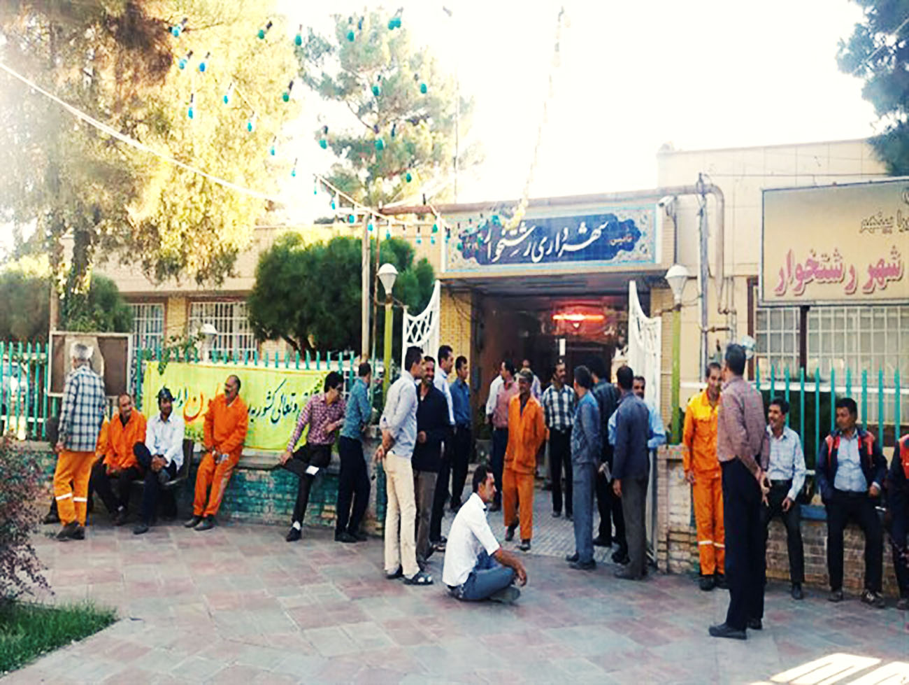 معوقات مزدی کارگران شهرداری رشتخوار/ زباله ها جمع آوری نشد