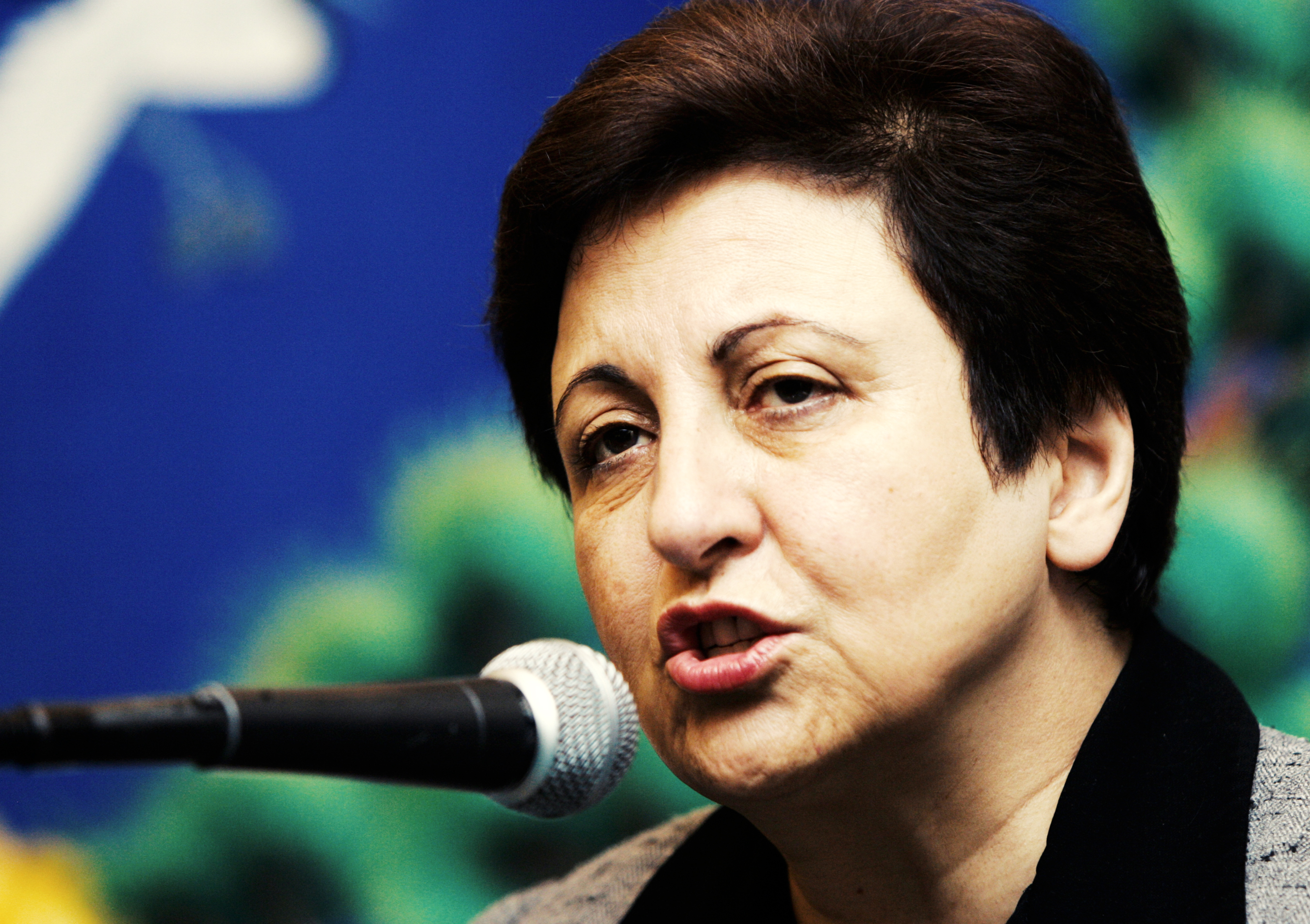 شیرین عبادی: «حملات تروریستی تهران دستاویز سرکوب اقوام ایرانی از سوی حکومت شده است»