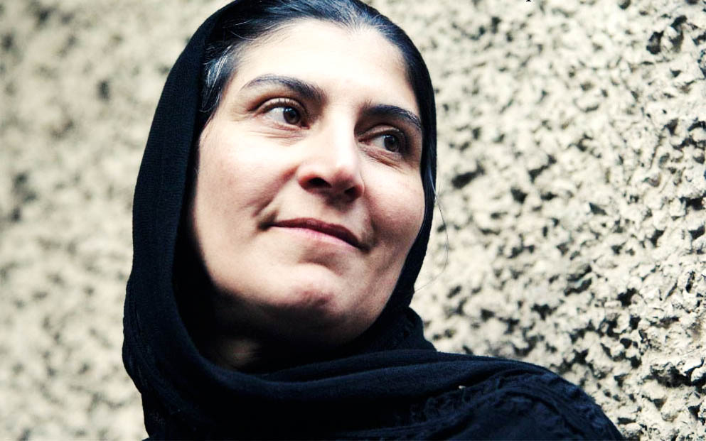 اعمال محدودیت های فراقانونی برای جلوگیری از ادامه فعالیت هنری پرستو فروهر در ایران