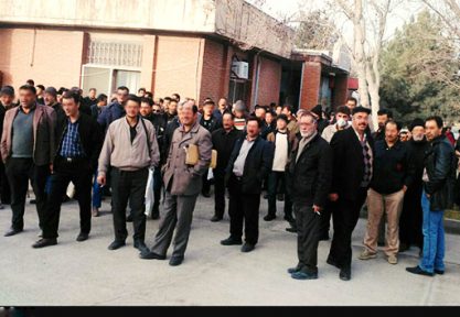 تجمع اعتراضی کارگران سیمان صوفیان در محوطه کارخانه