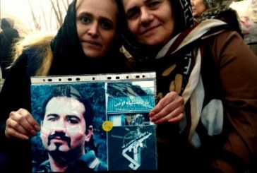 پیام مادر سهیل عربی در چهل و ششمین روز از اعتصاب غذای فرزندش: «او بی‌گناه است و حق را گفته؛ حمایتش کنید»